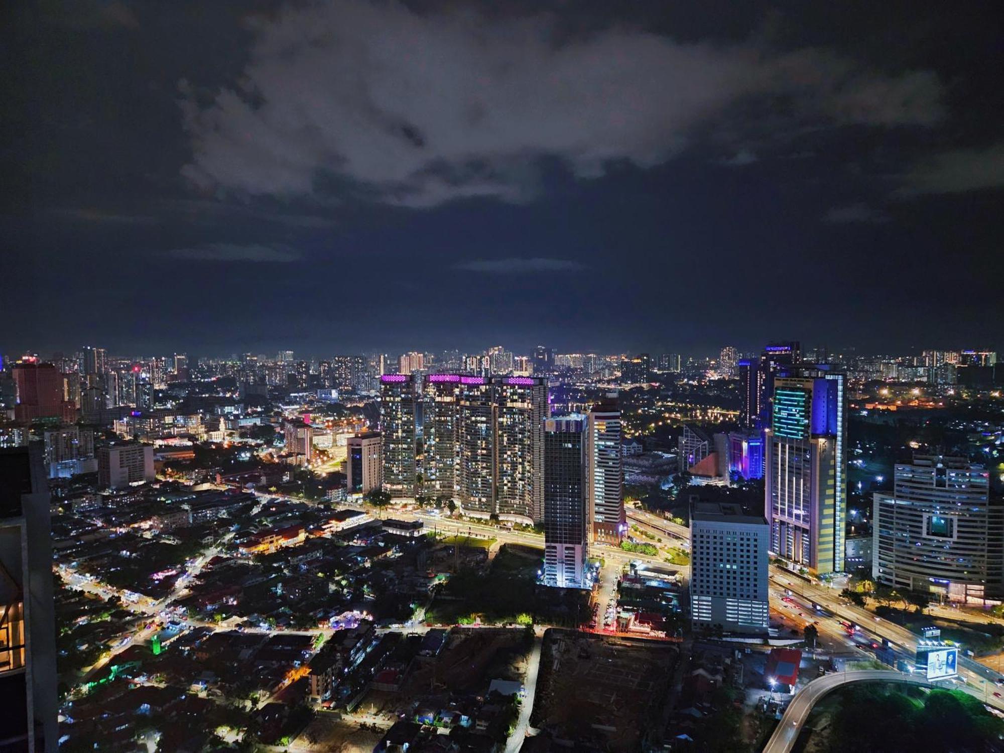 Royce Klcc Kuala Lumpur City Centre By Dormeo Destinations Bagian luar foto